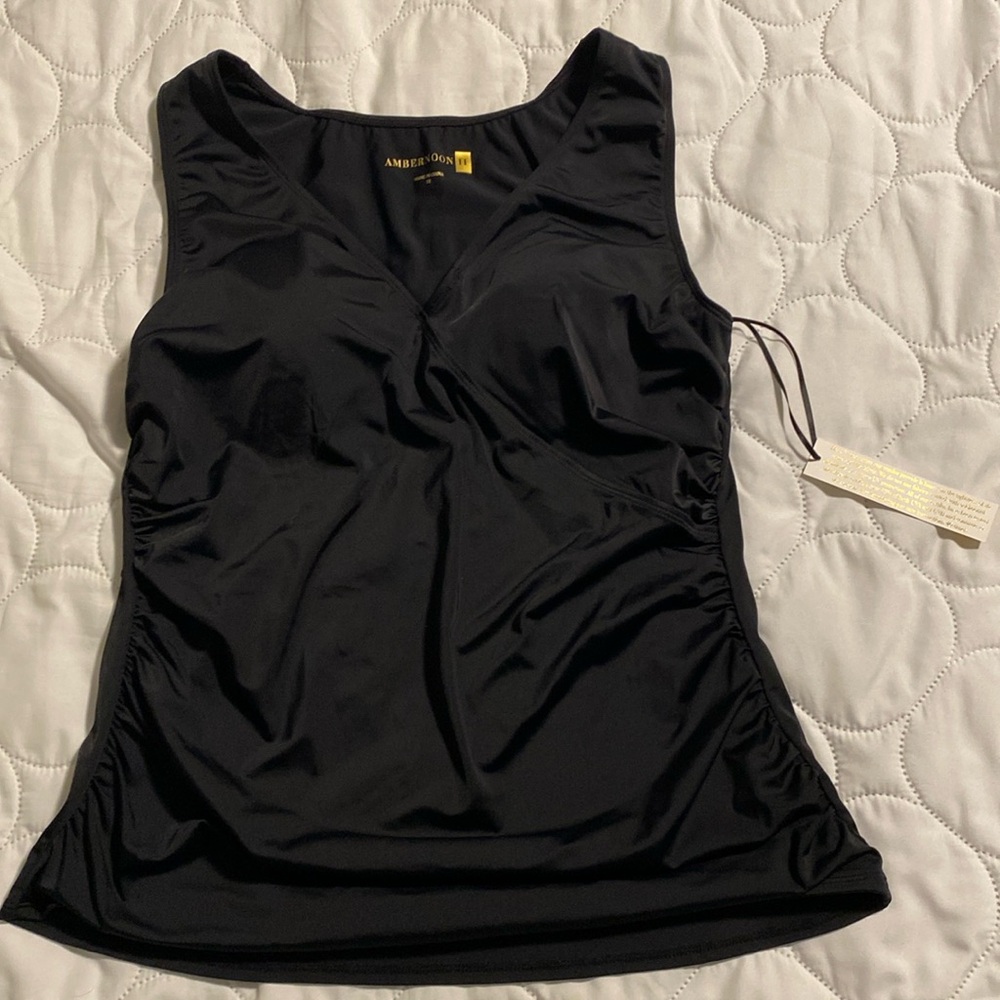 NWT ladies Ambernoon II by Dr Erum Ilya UC swim top size 12